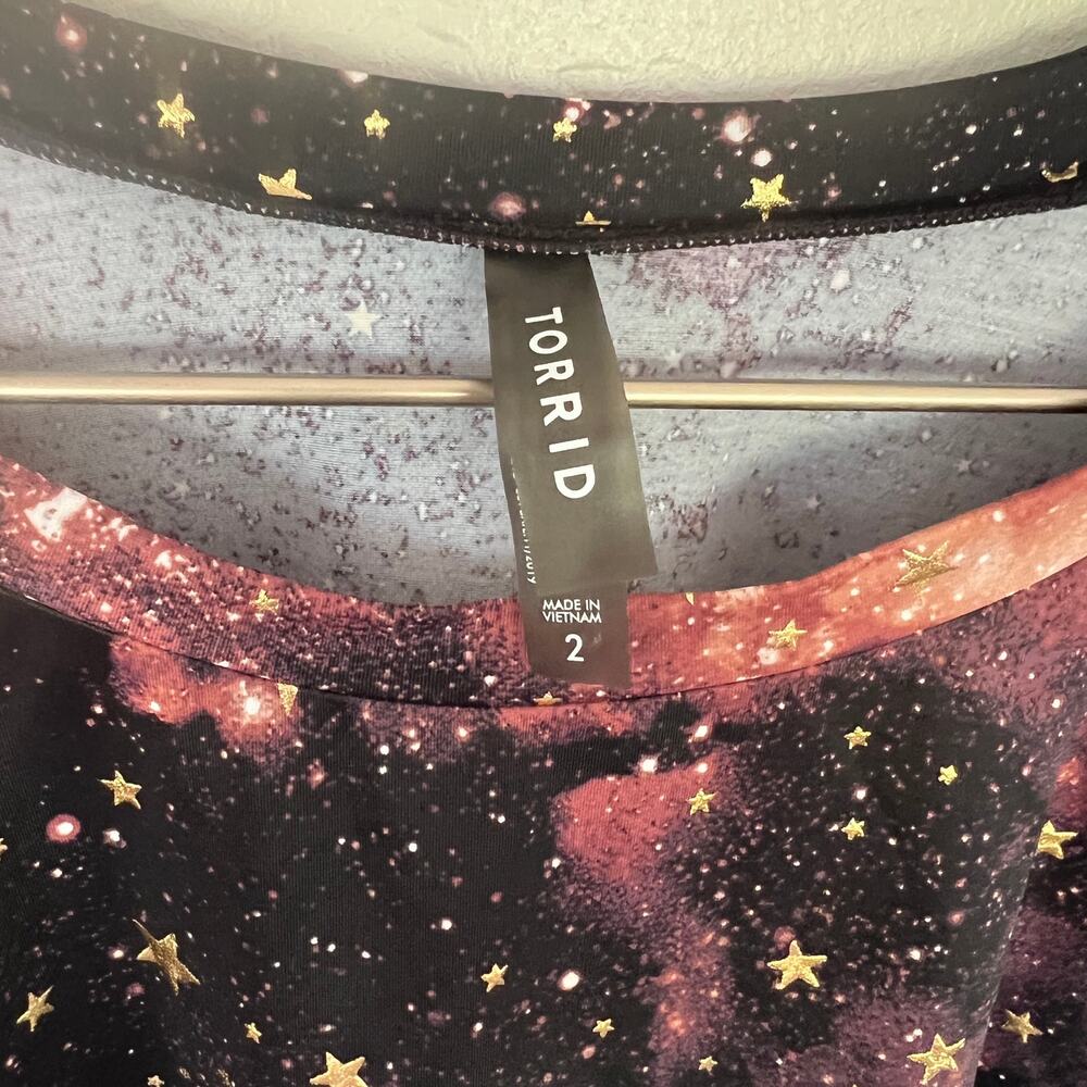 NWT Torrid Celestial Galaxy Long Sleeve Swim Shirt 2X 18/20 - Picture 5 of 8